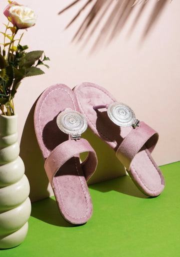 Minimal Ethnic Toe-Ring Flats