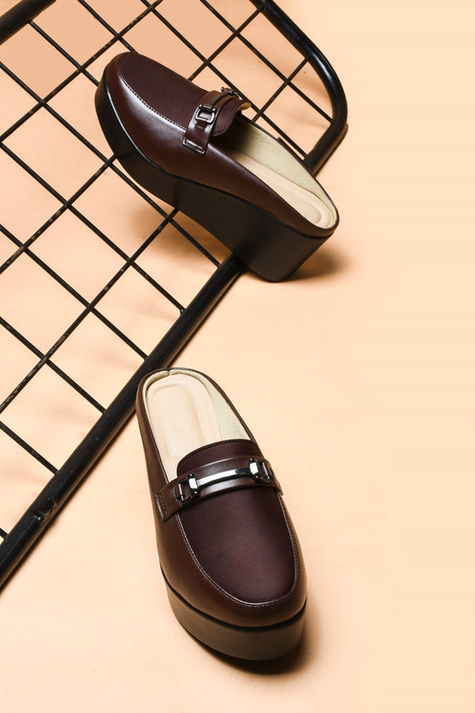 Minimal Buckle Wedge Loafers