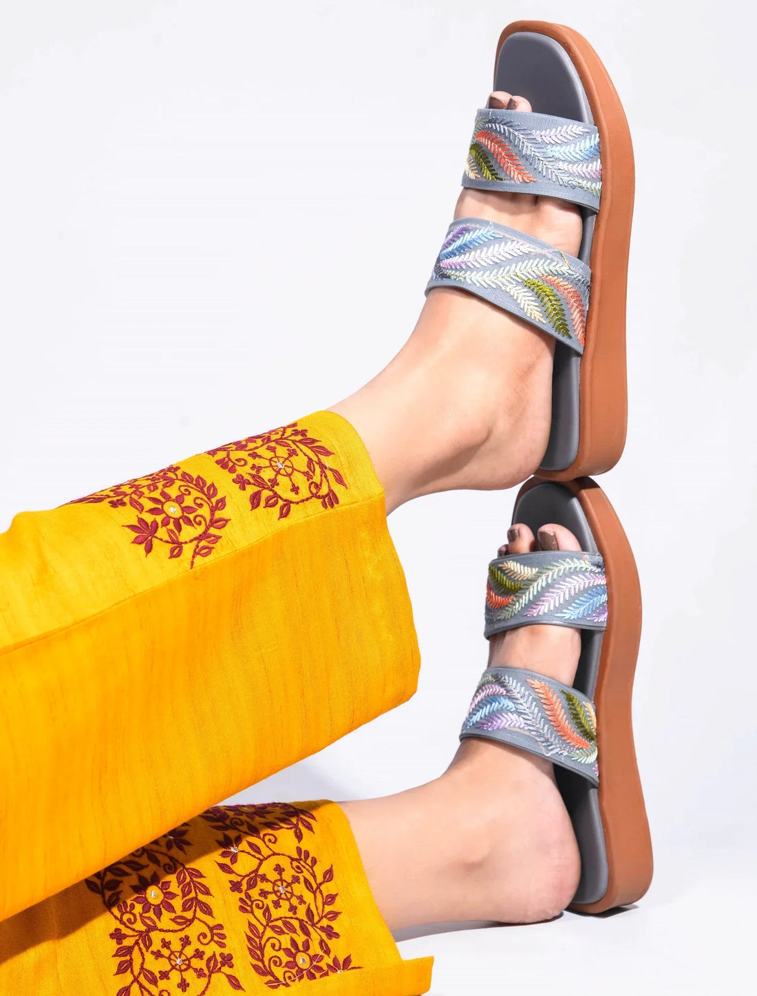 Ethnic Leaf Embroidery Flat Slides