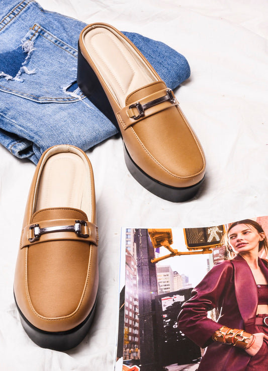 Minimal Buckle Wedge Loafers