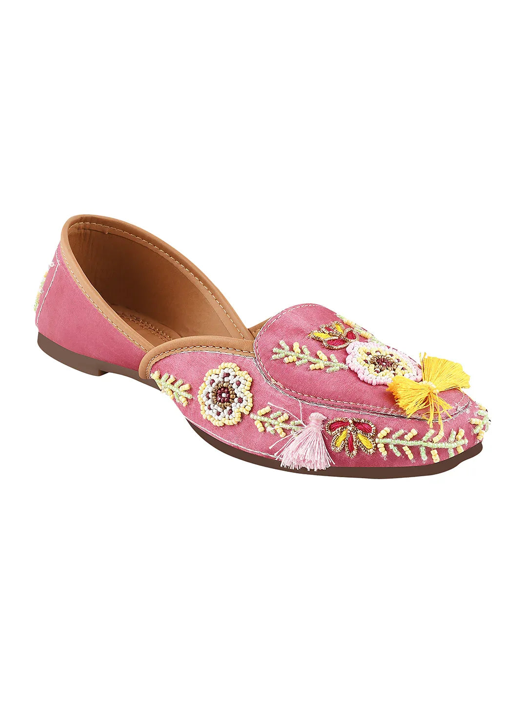 Floral Thread Embroidered Wedge Juttis