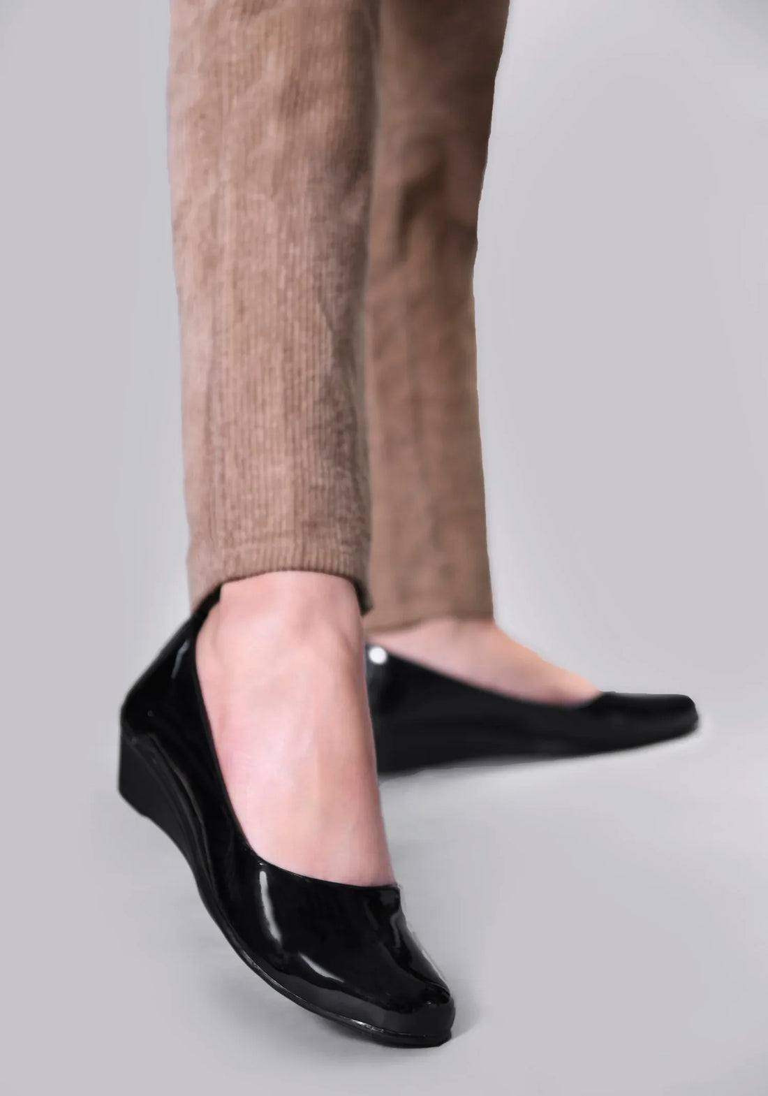 Minimal Chic Wedge Pumps for Women