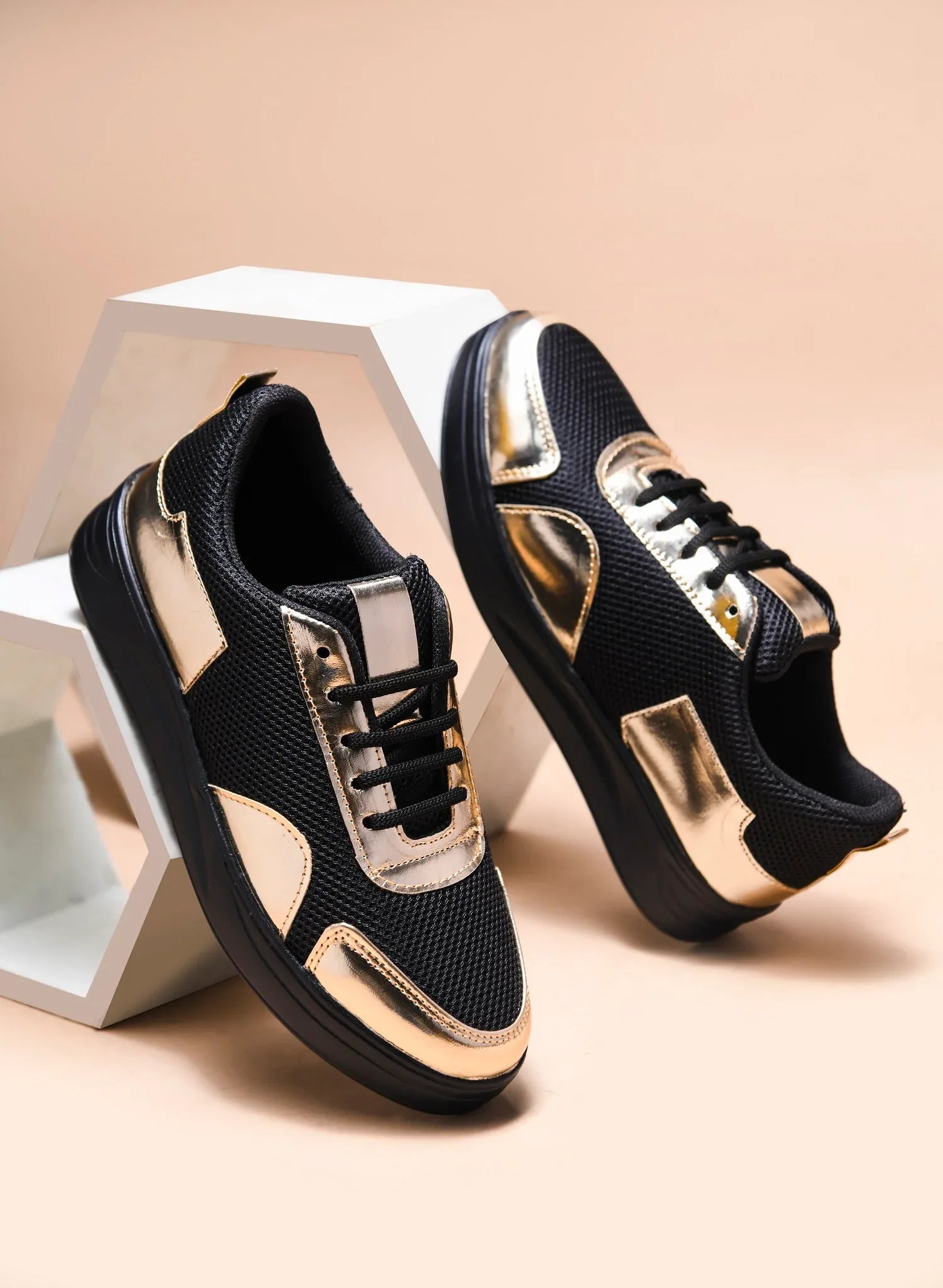 Modern Move Lace-Up Shoes