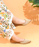 TRYME Round cut Pearl Stone Embellished Ethnic Juttis