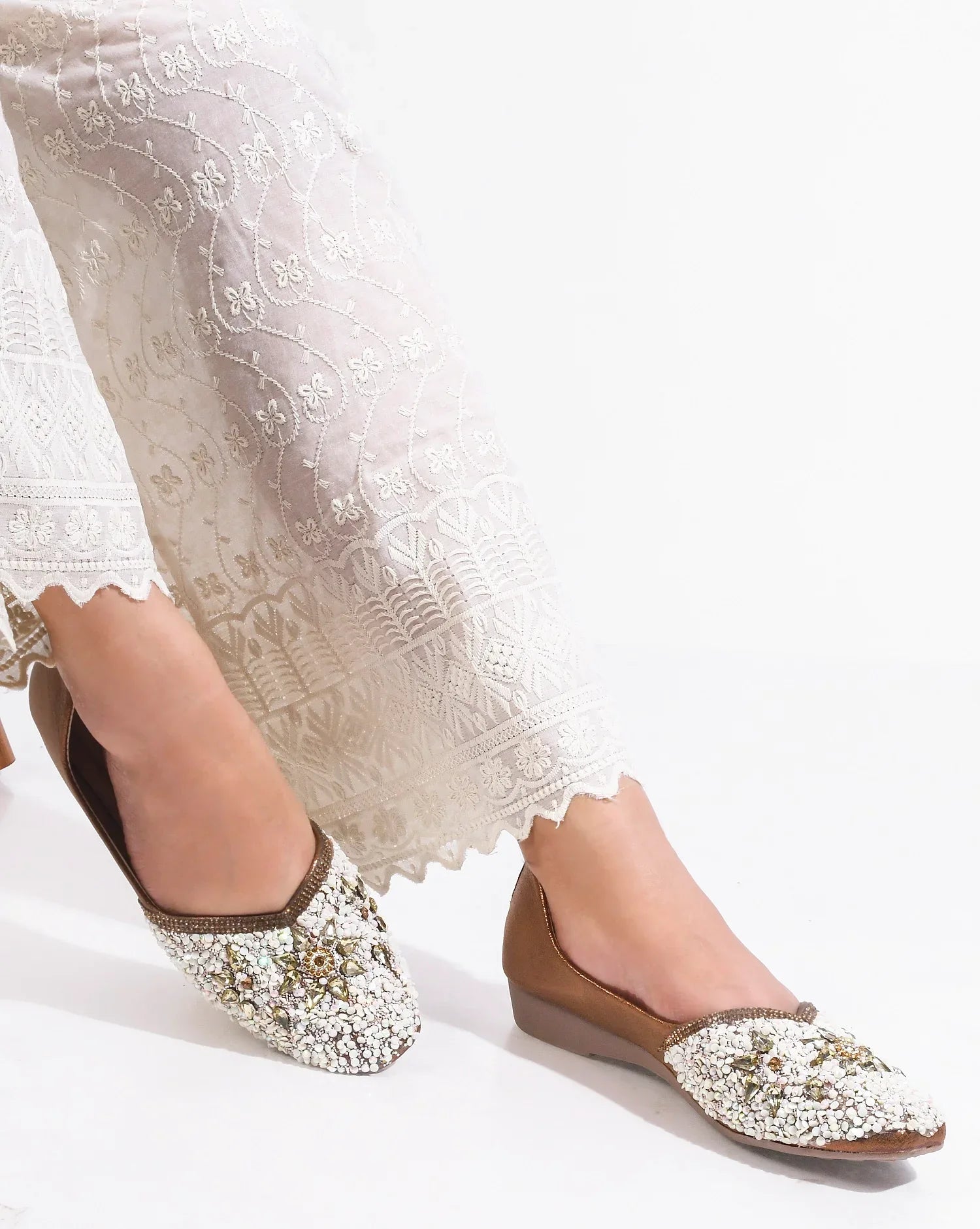 TRYME Floral Motfi Festive Stone Beaded Juttis For Women & Girl
