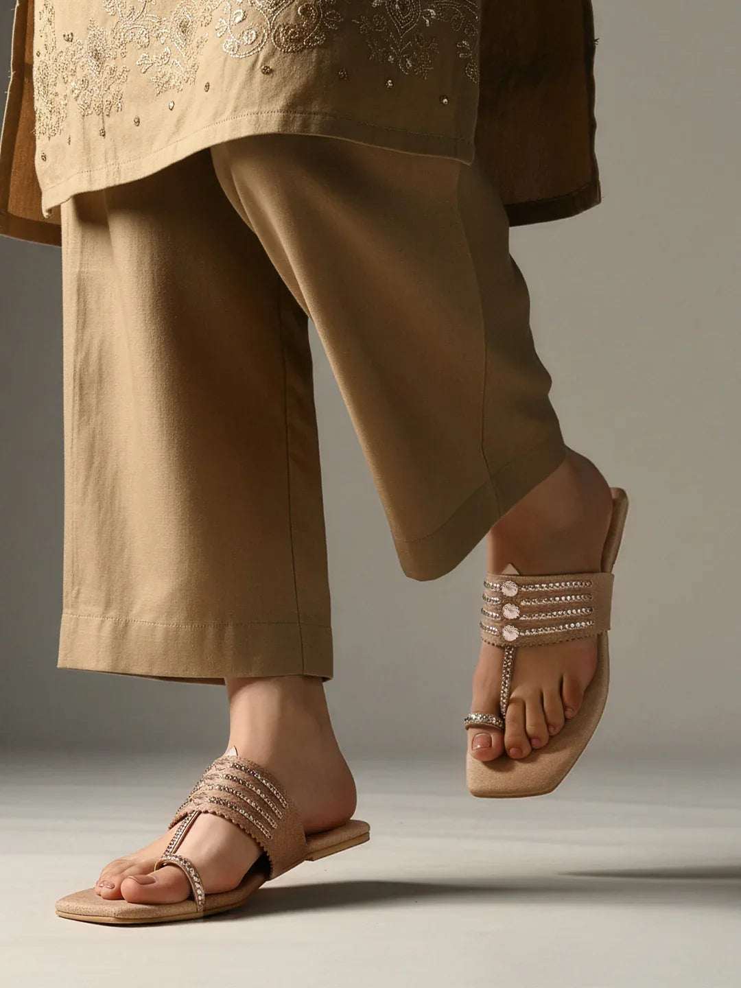 Ethnic Chain Detail Flats