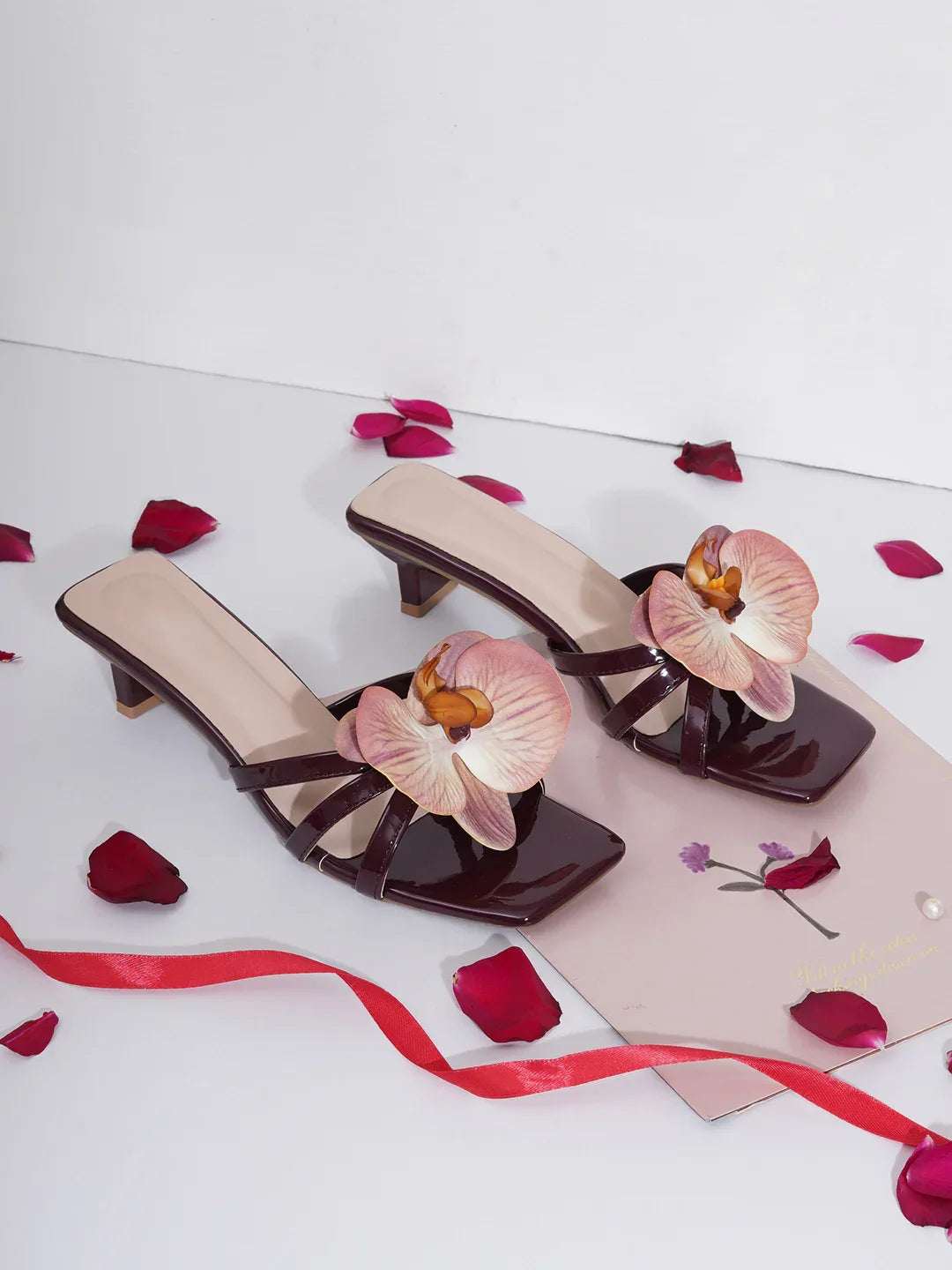 Elegant Floral Strap Sandals