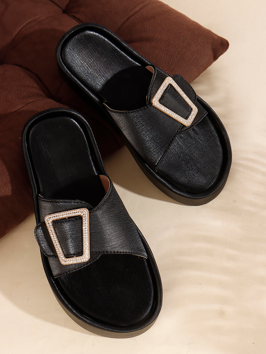 Minimal Buckle Slides Cushioned Everyday Comfort Flats