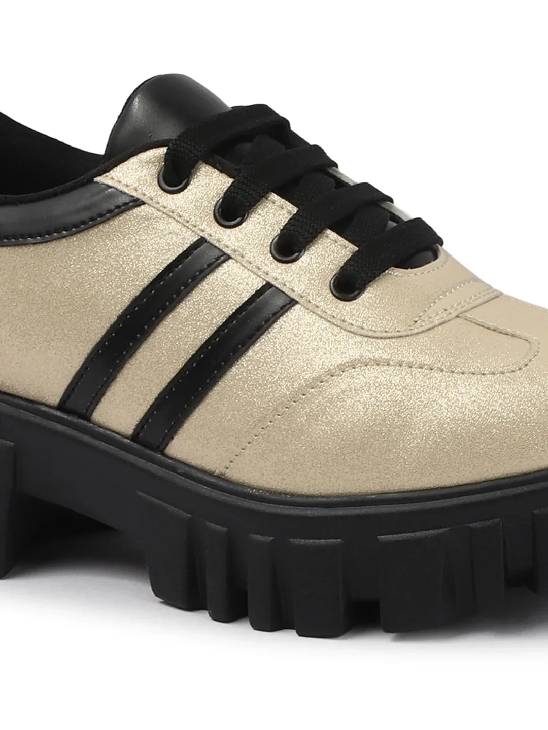 Street Rover Lace-Up Shoes
