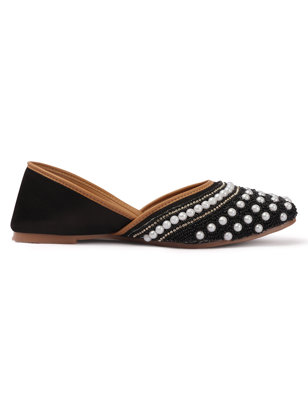 Pearl Embellished Ethnic Mojris bellies