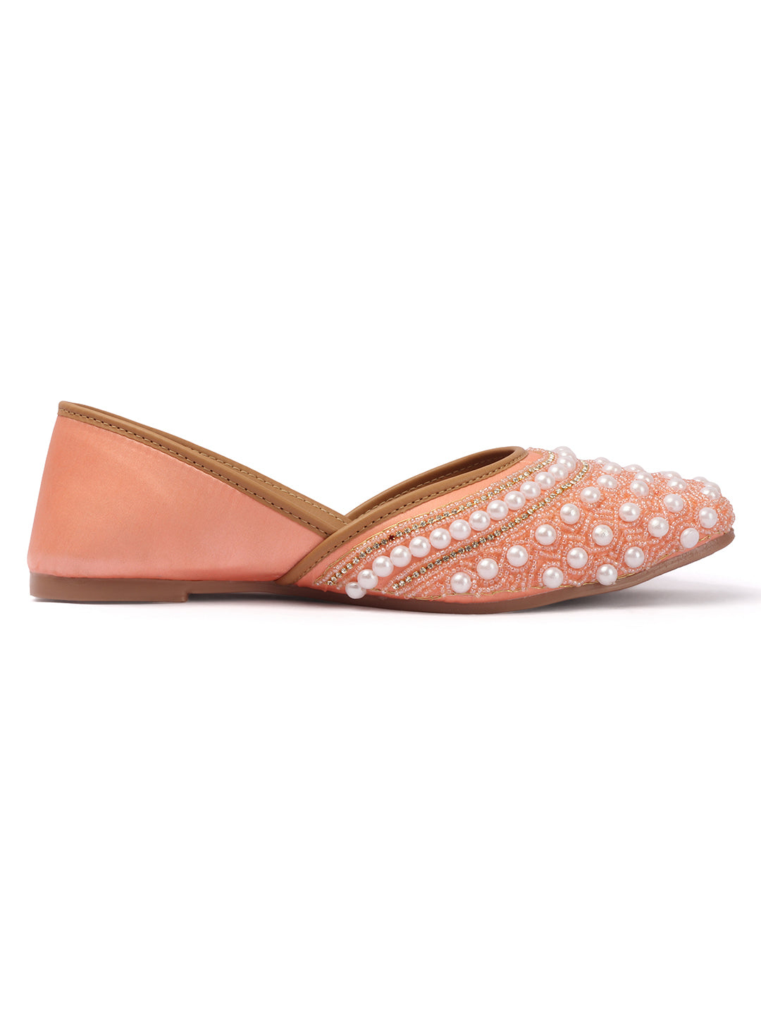 Pearl Embellished Ethnic Mojris bellies