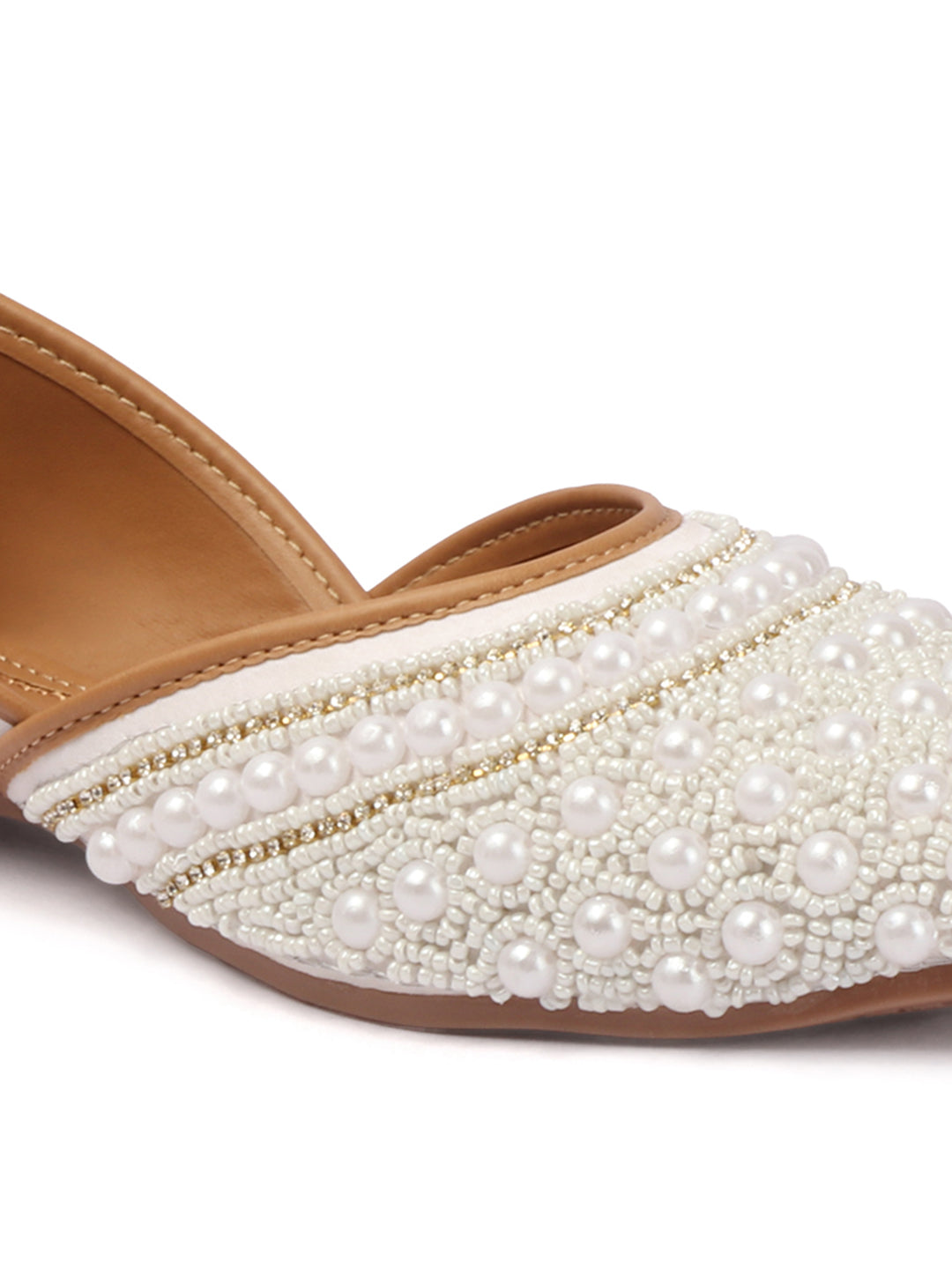 Pearl Embellished Ethnic Mojris bellies
