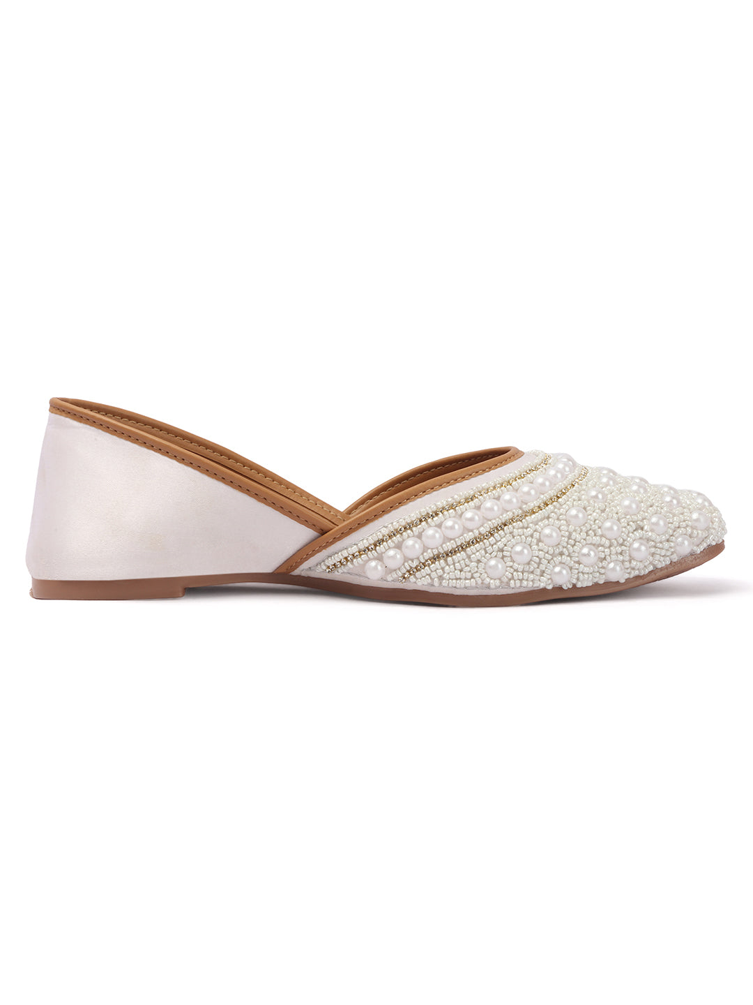 Pearl Embellished Ethnic Mojris bellies