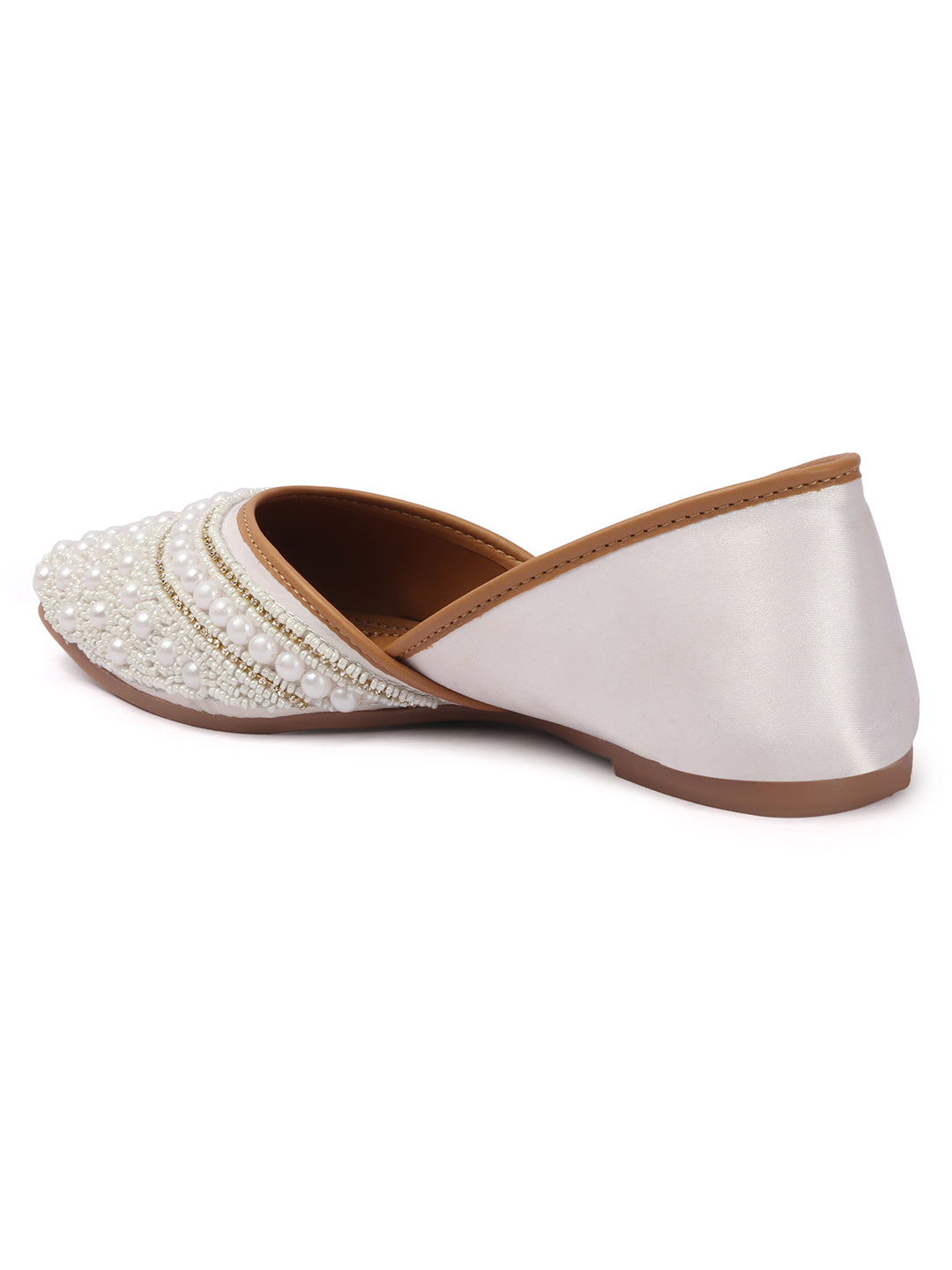 Pearl Embellished Ethnic Mojris bellies
