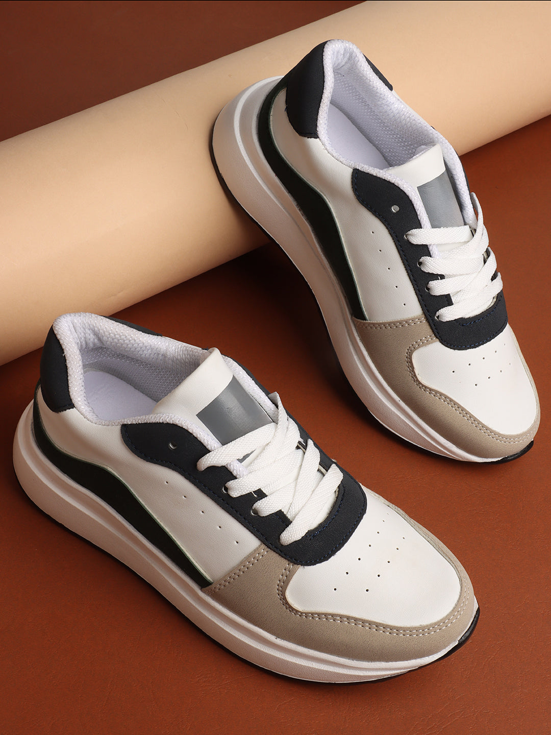 Modern Pace Lace-Up Sneakers