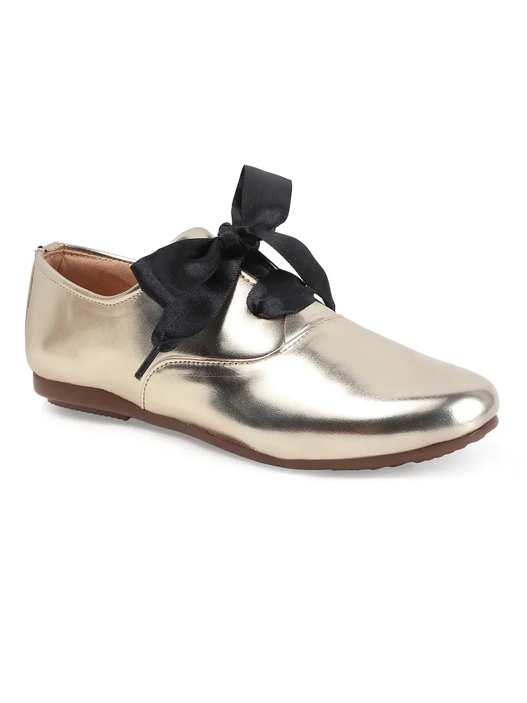 Metallic Charm Lace-Up Shoes