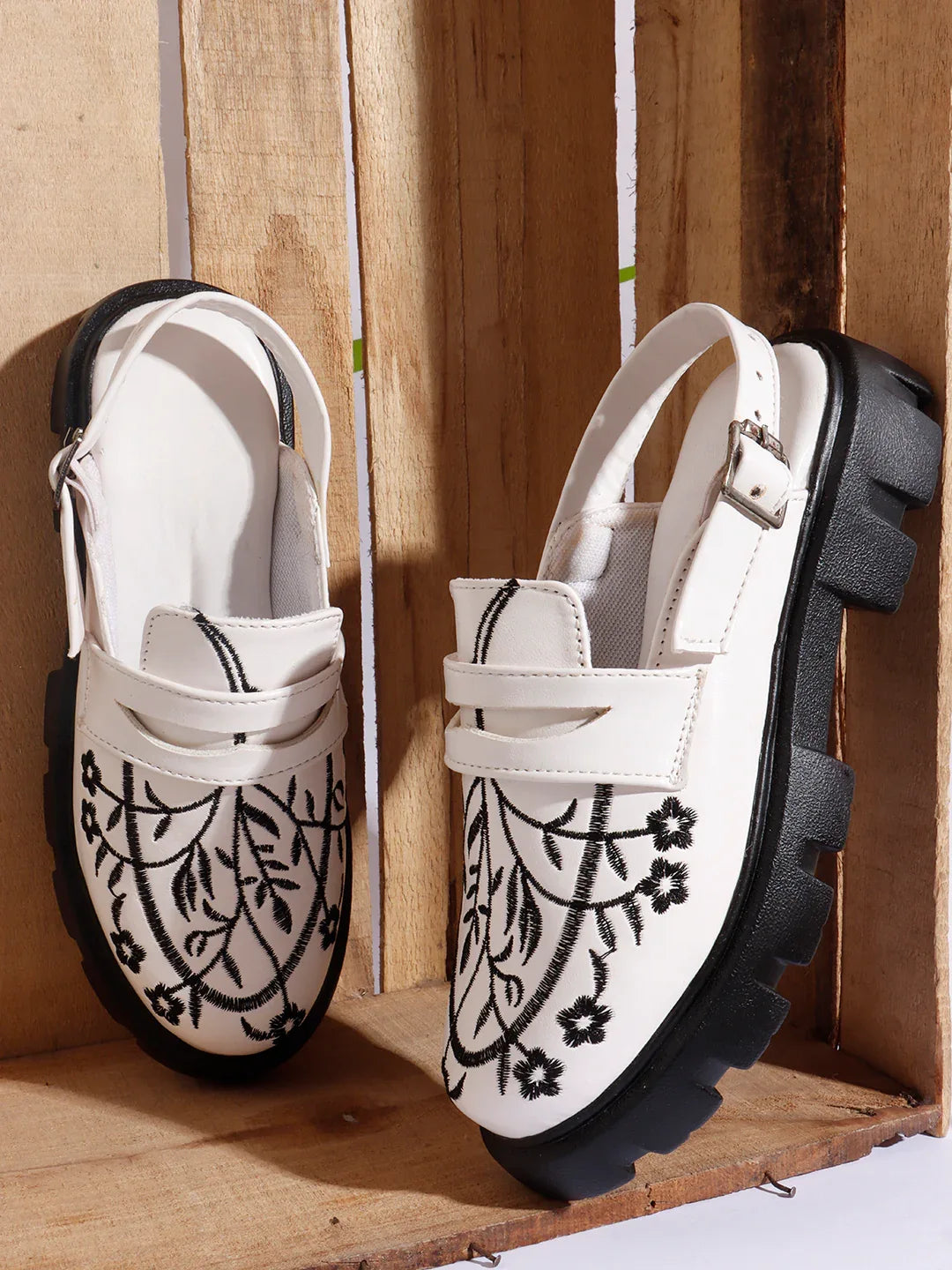 Floral Edge Chunky Loafers