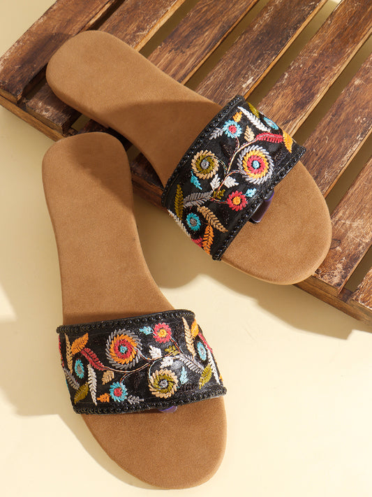 TRYME Trendy Embroidered Slip-on Flat Sandals For Women And Girls