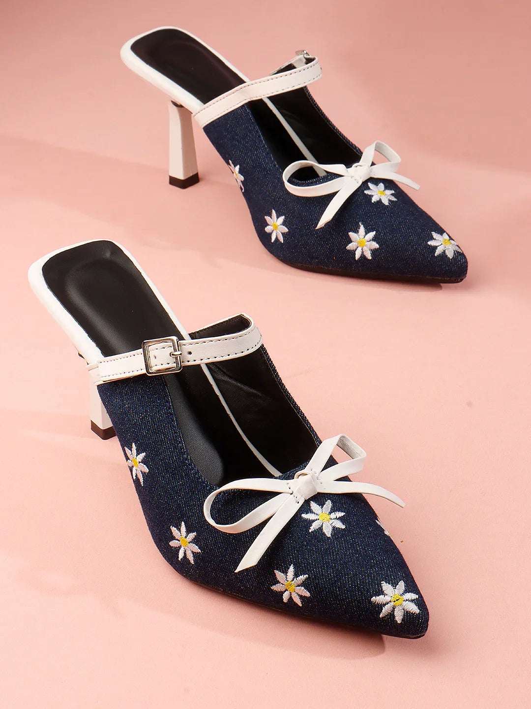 Fashion Heels with Buckle Strap and Pointed Toe Design