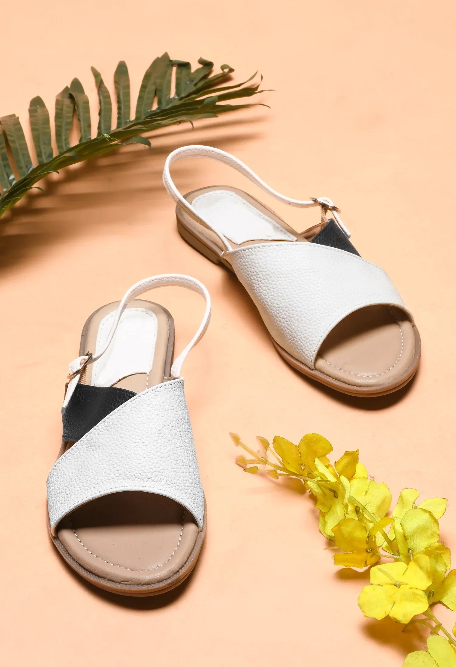 Minimal Colorblock Everyday Flats