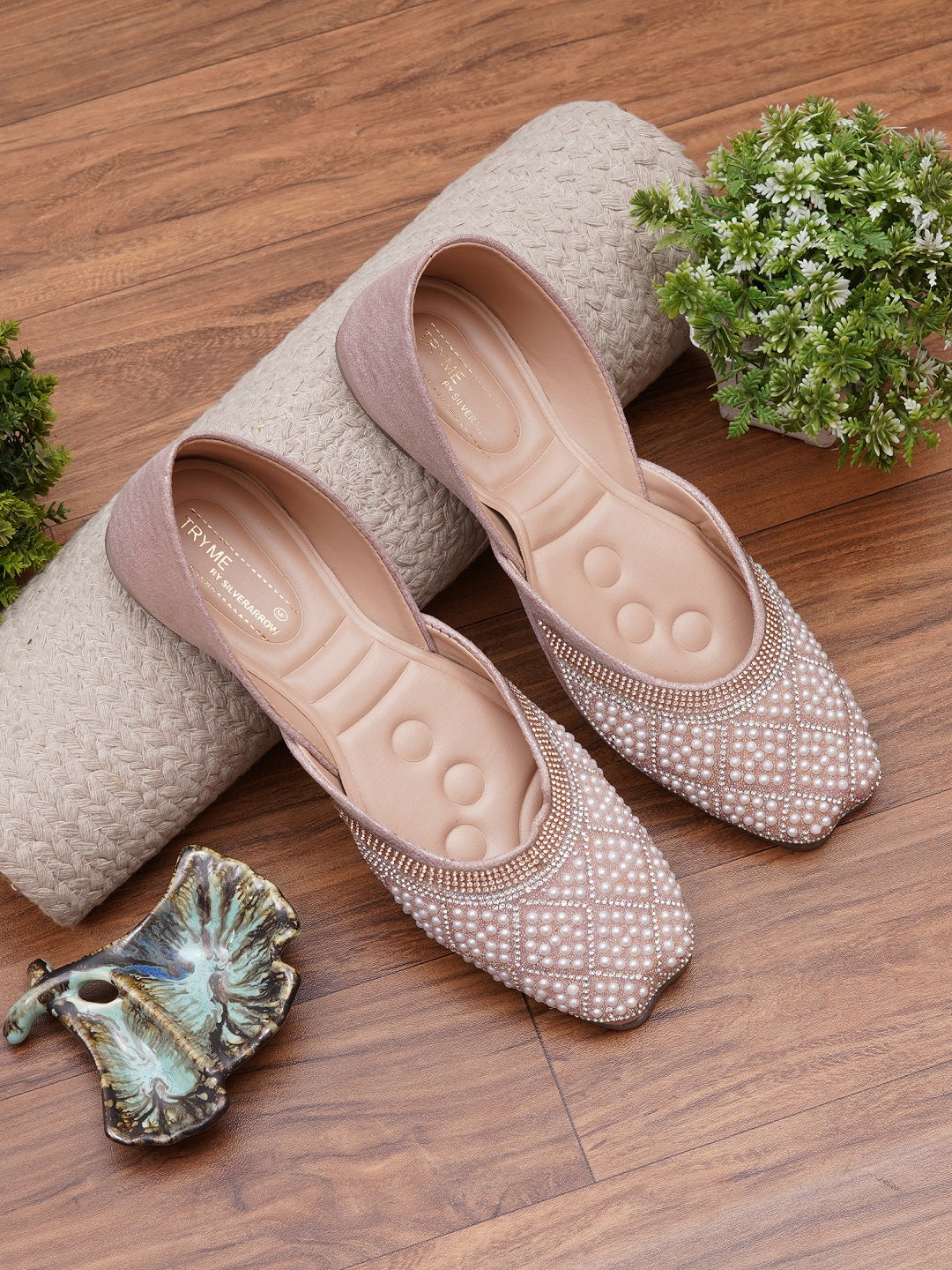 Pearl Muse Square Embellished Desi Juttis