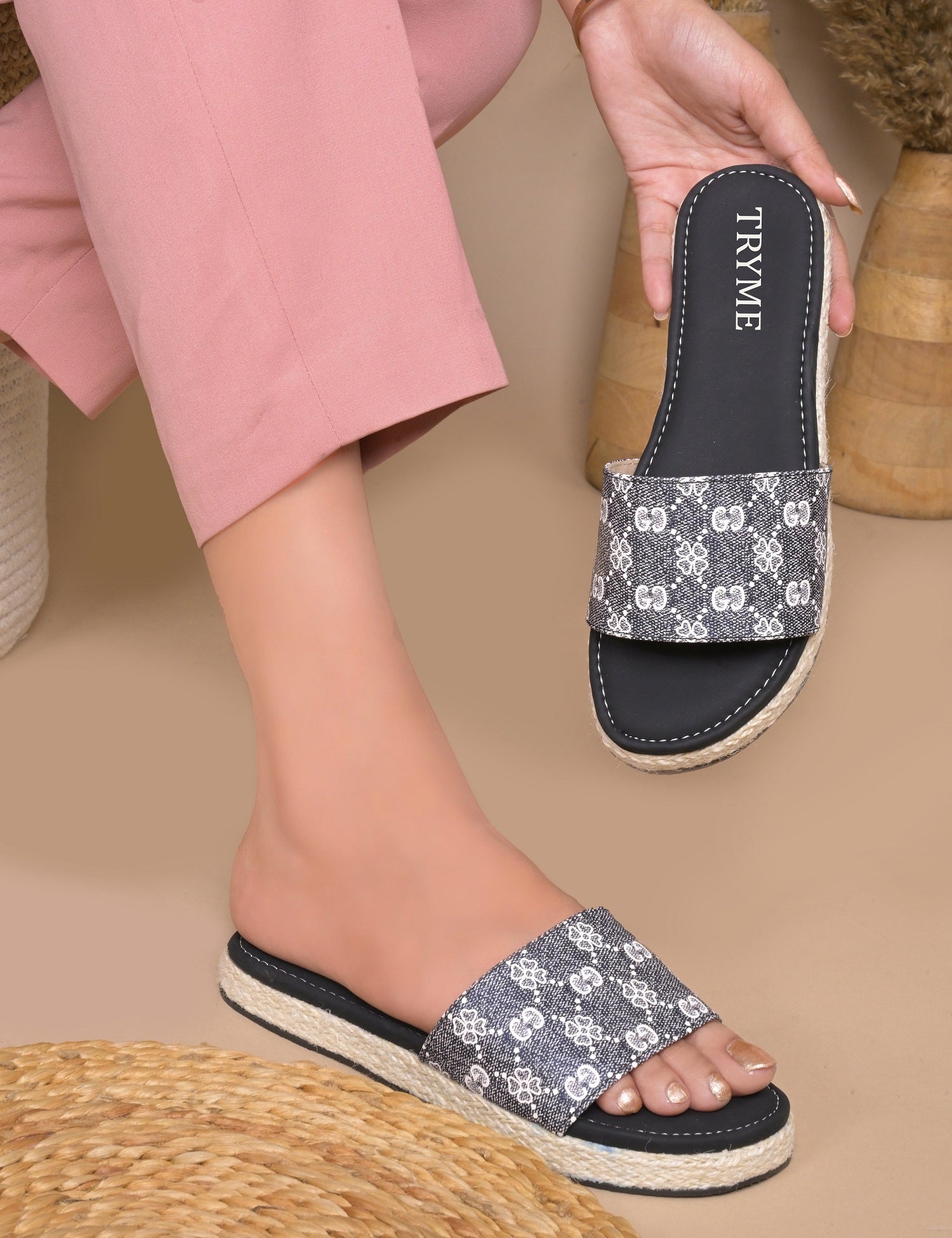 Daisy Doodle Printed Platform Slides