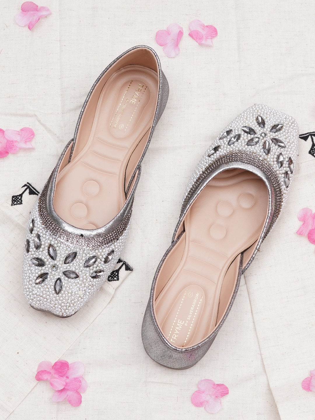 Floral Spark pearls & stone Embellished Ethnic Juttis