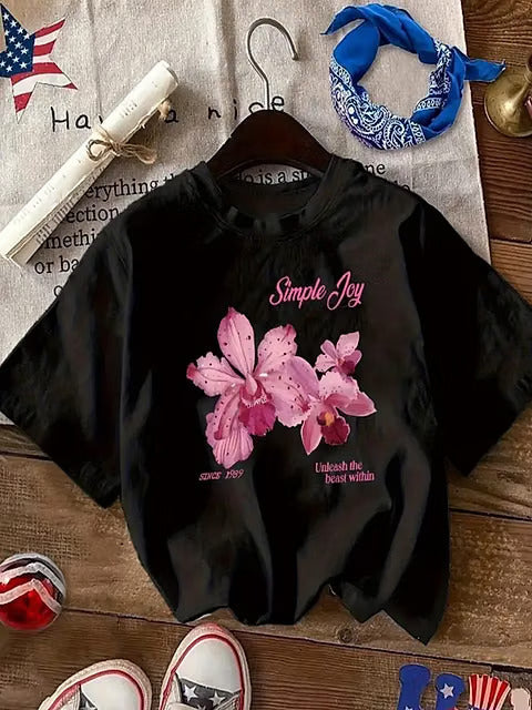 Fitted Simple Joy Floral Graphic Crop Top Tee- Black