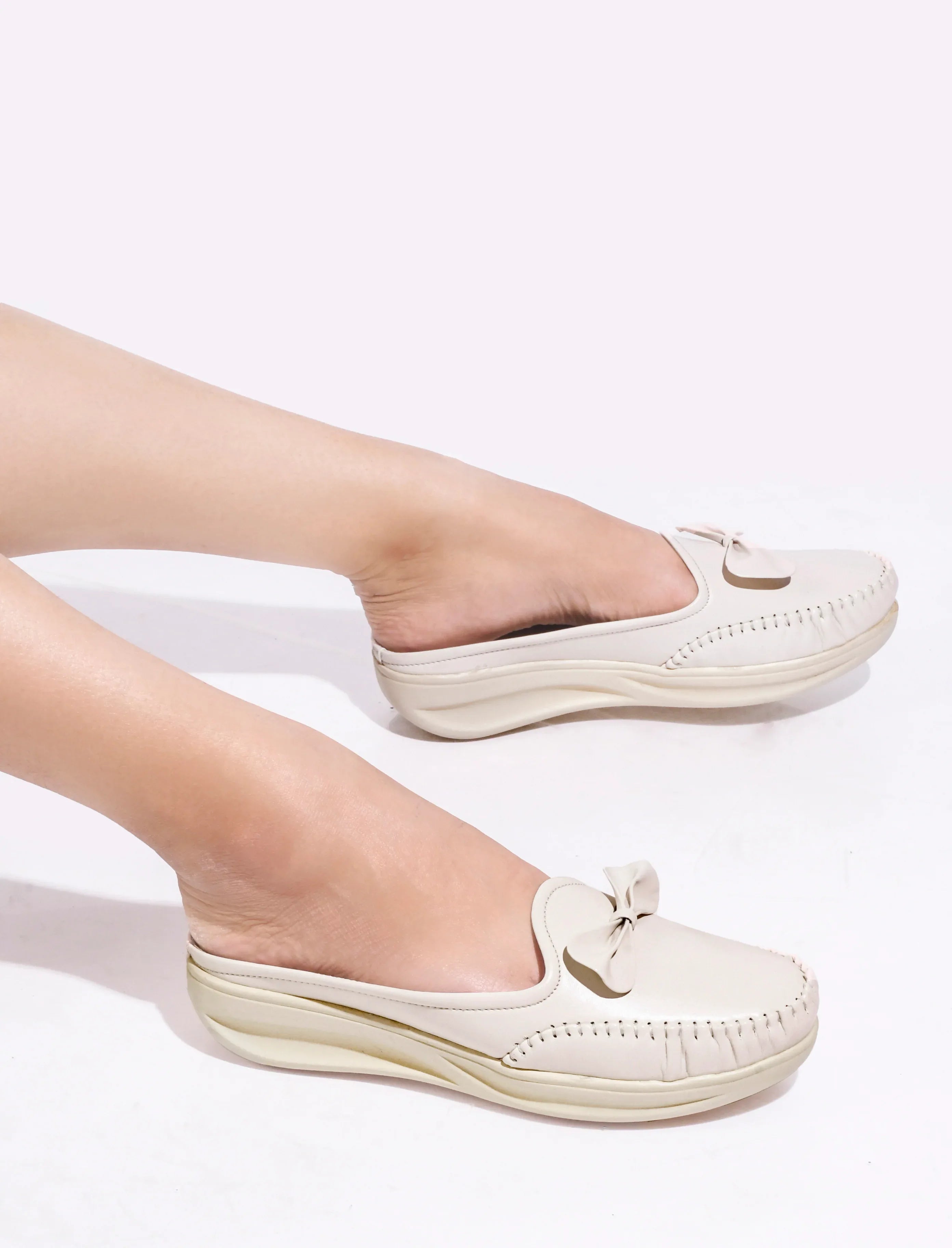 Easy Walk Bow Detail Mules