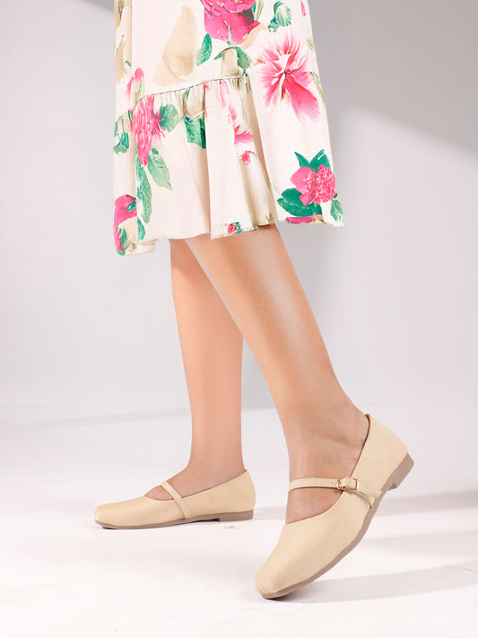 Timeless Square-Toe Mary Jane Shoes