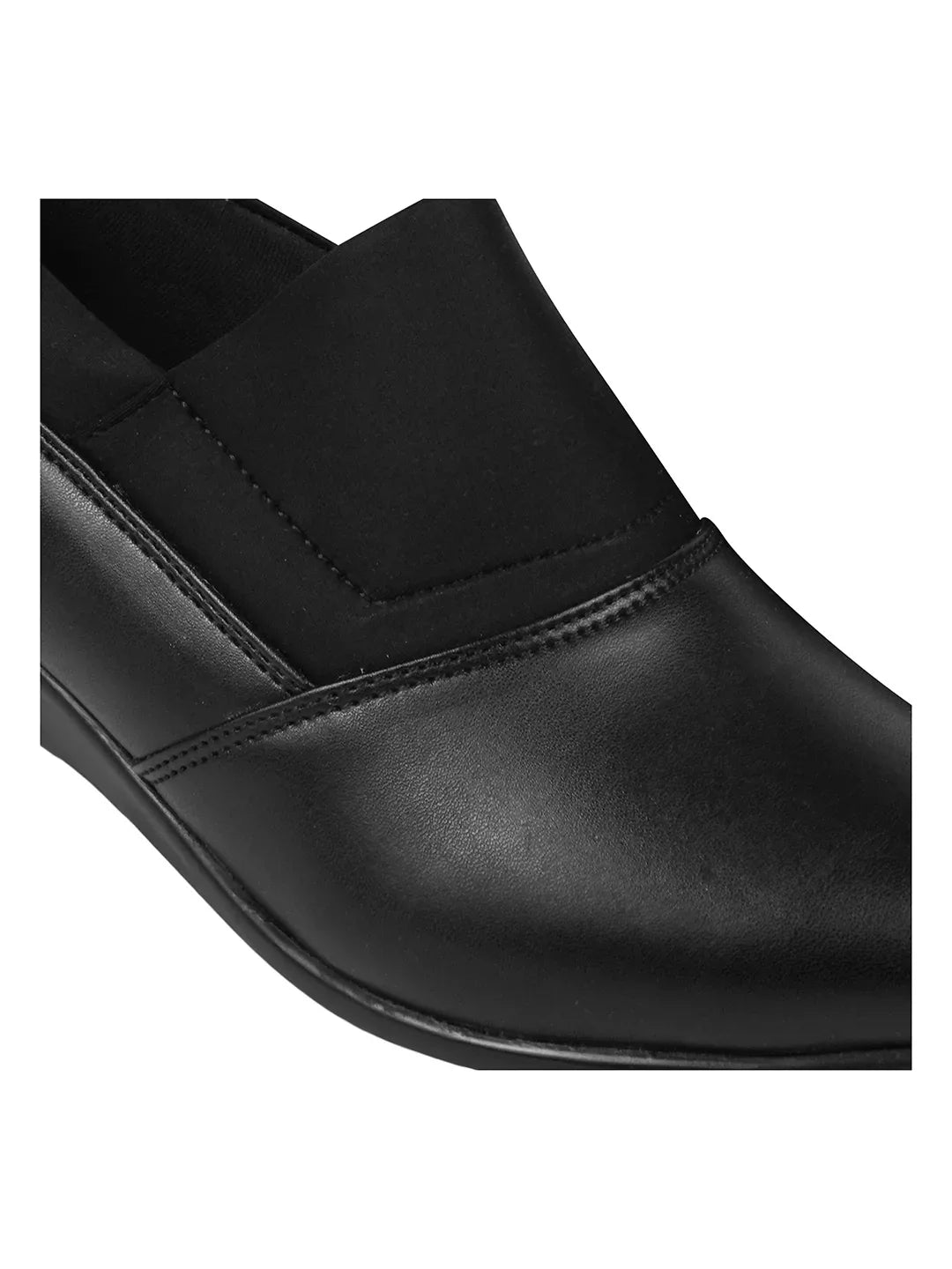 Minimal Office Wear Wedge Heel Pumps