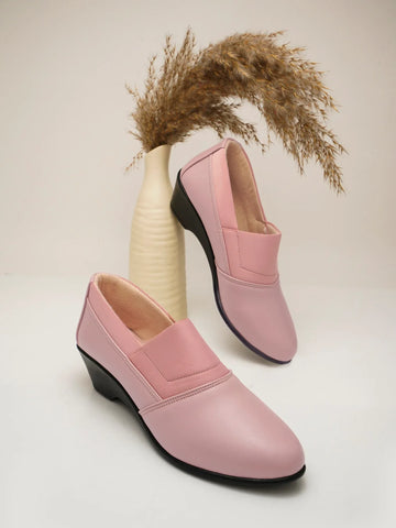Minimal Office Wear Wedge Heel Pumps