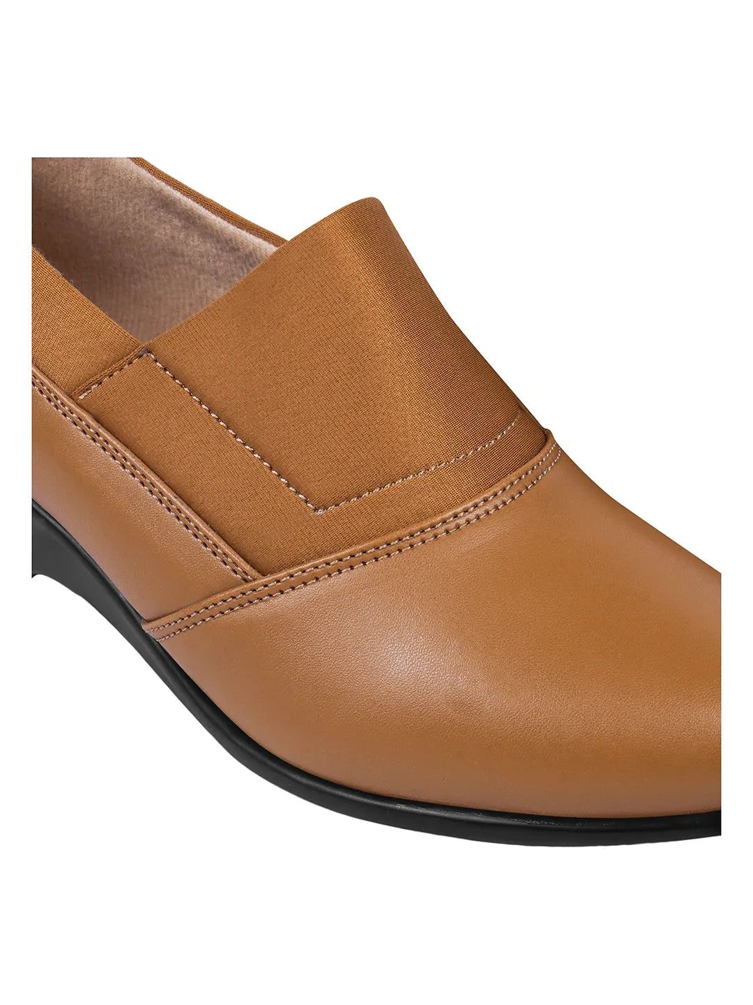 Minimal Office Wear Wedge Heel Pumps