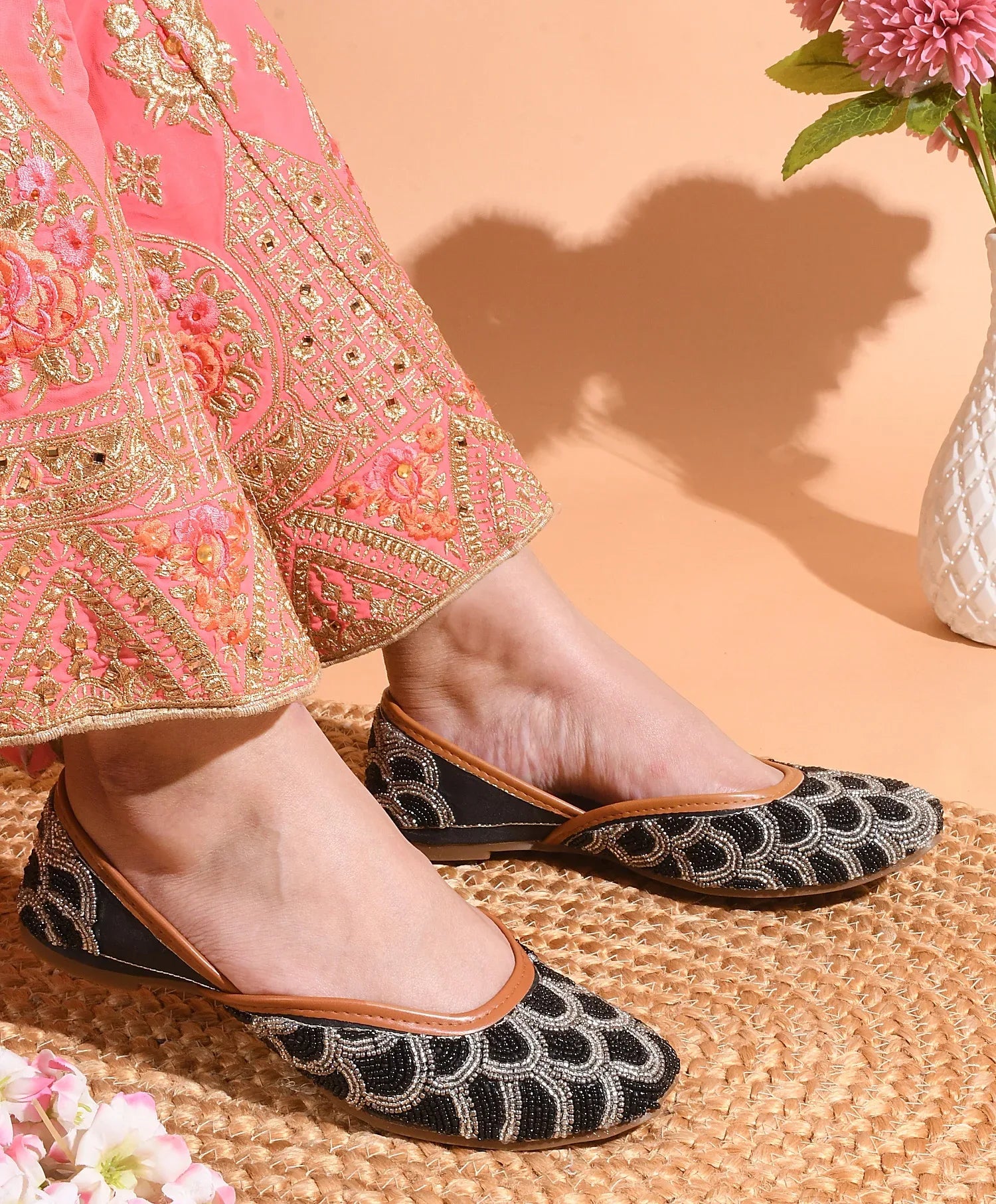 Embroidered Festive Comfort Wedge Juttis
