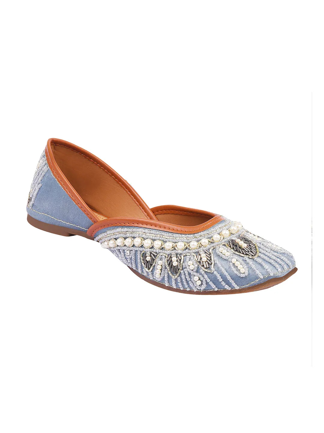 Handcrafted Beaded Wedge Juttis