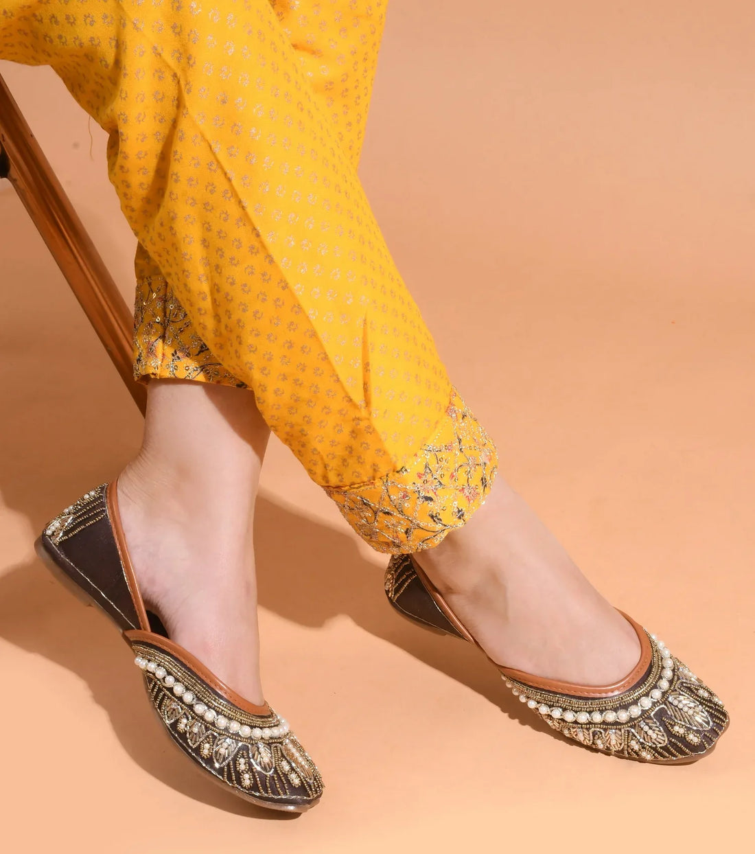 Handcrafted Beaded Wedge Juttis