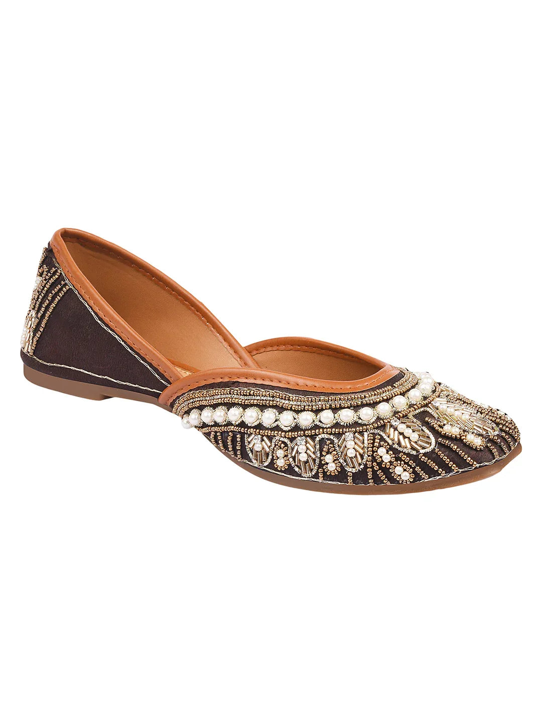 Handcrafted Beaded Wedge Juttis