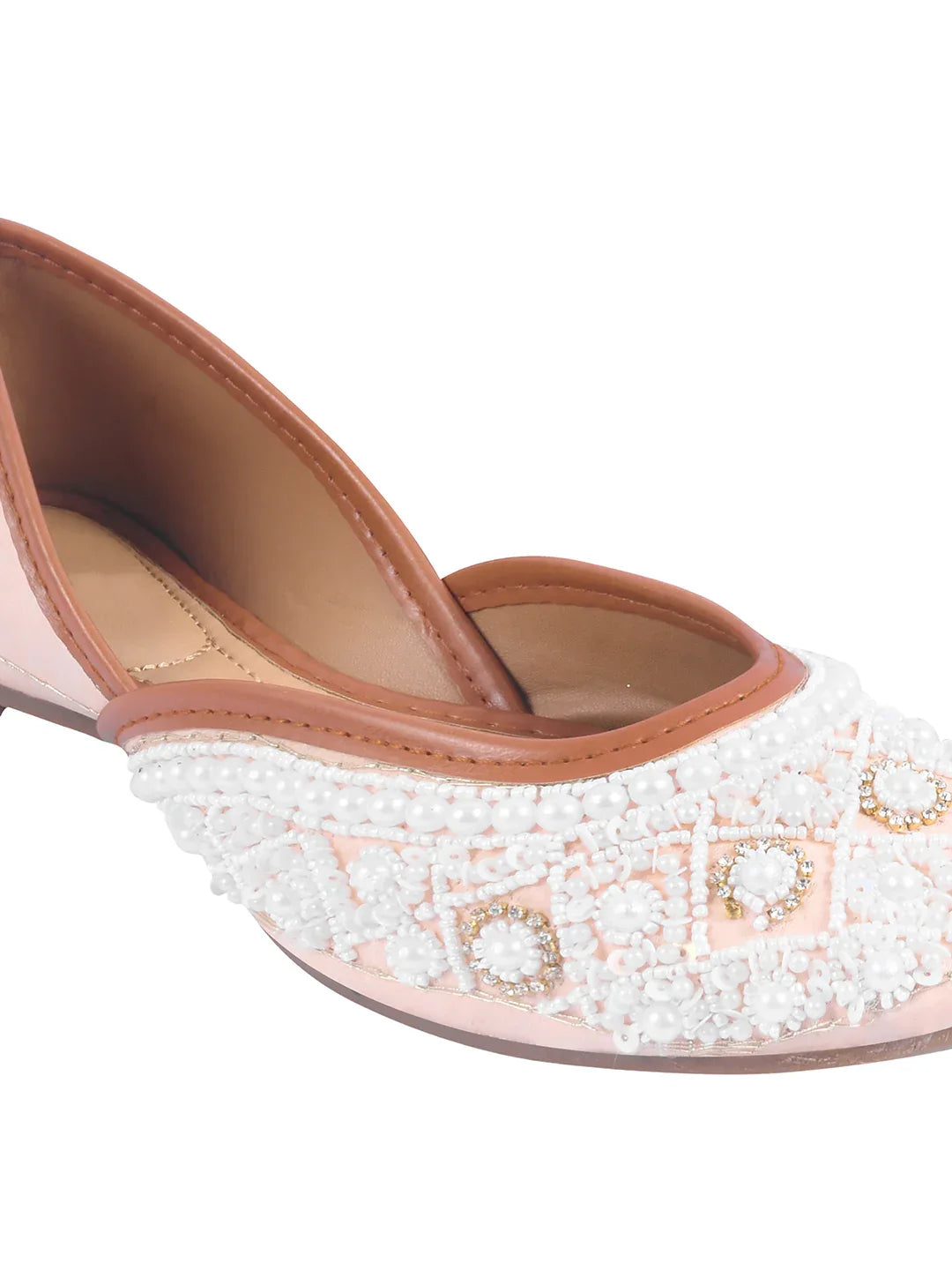 Traditional Pearl Detail Wedding Juttis