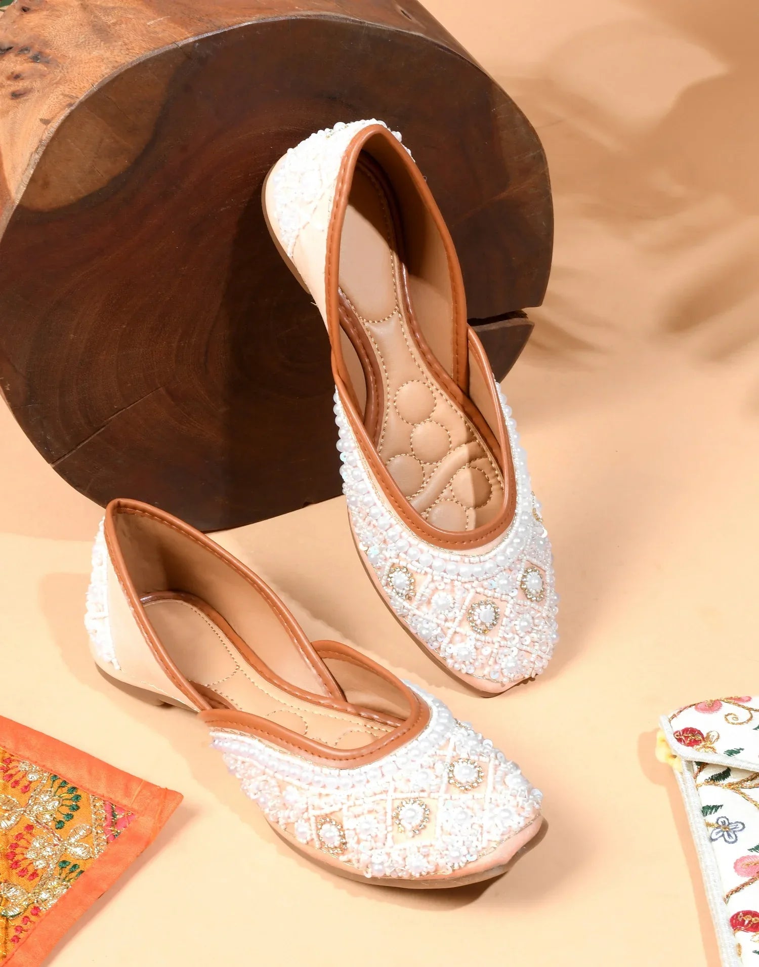Traditional Pearl Detail Wedding Juttis