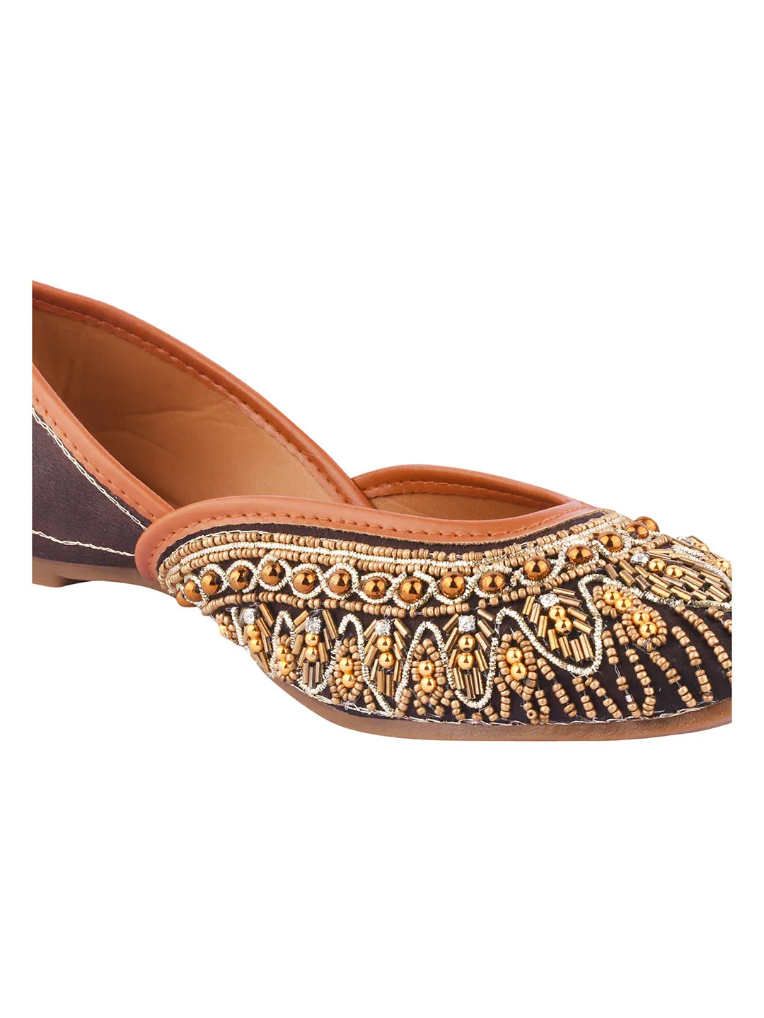 Handcrafted Gold Wedding Wear Juttis