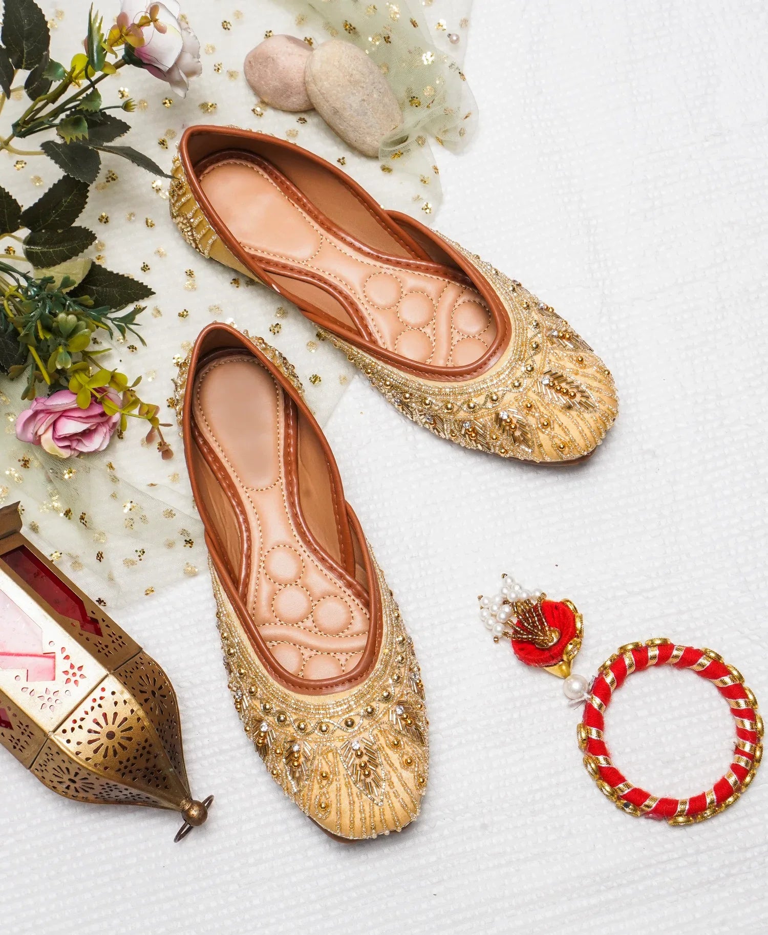 Handcrafted Gold Wedding Wear Juttis