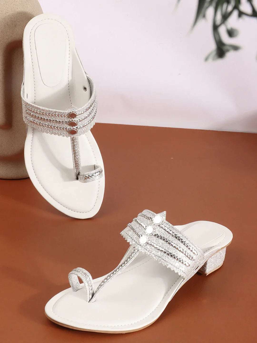 Block Heel Sandals Stylish Toe Ring Ethnic Design