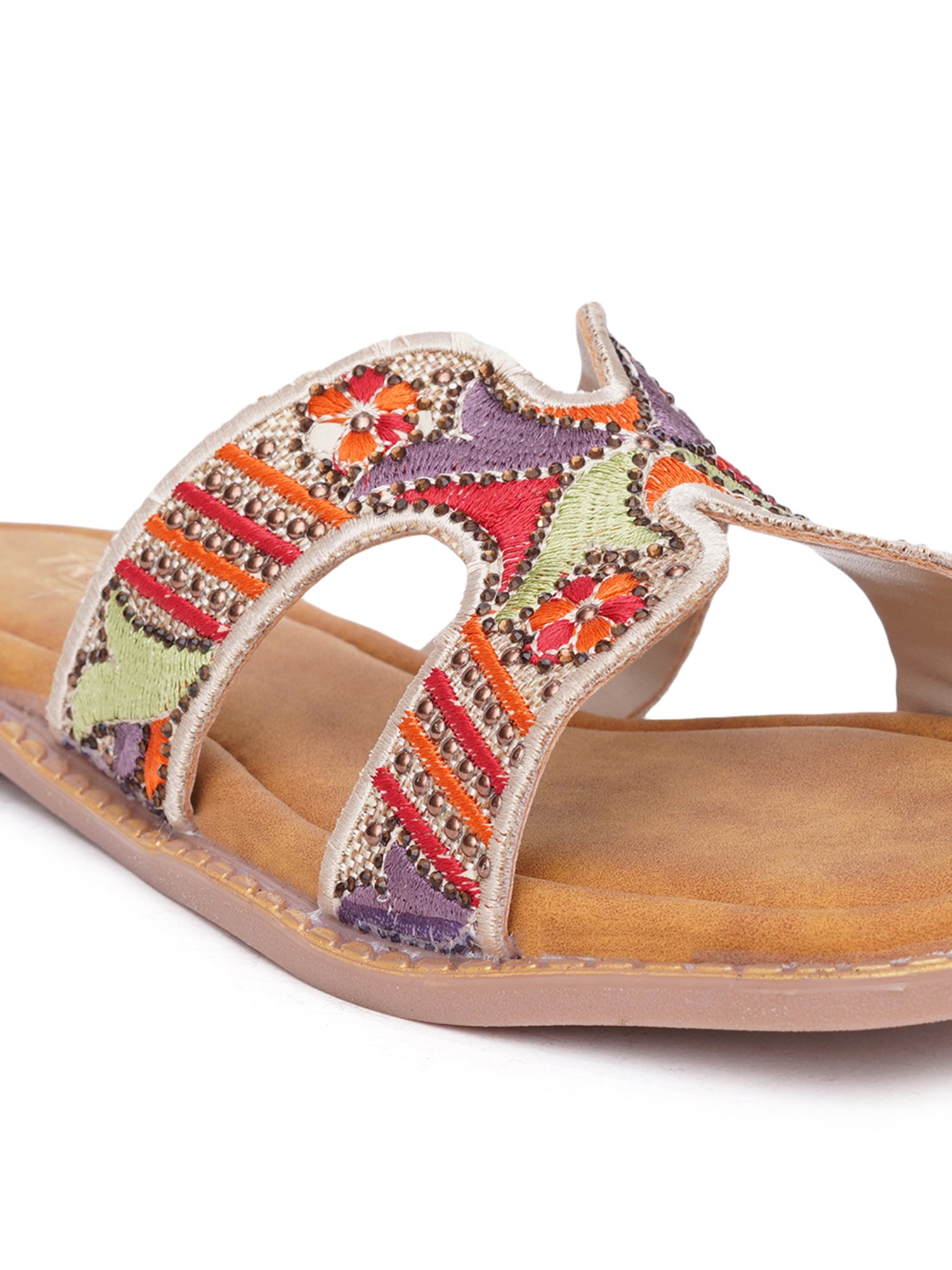 Folk Bloom thread Embroidered Flats