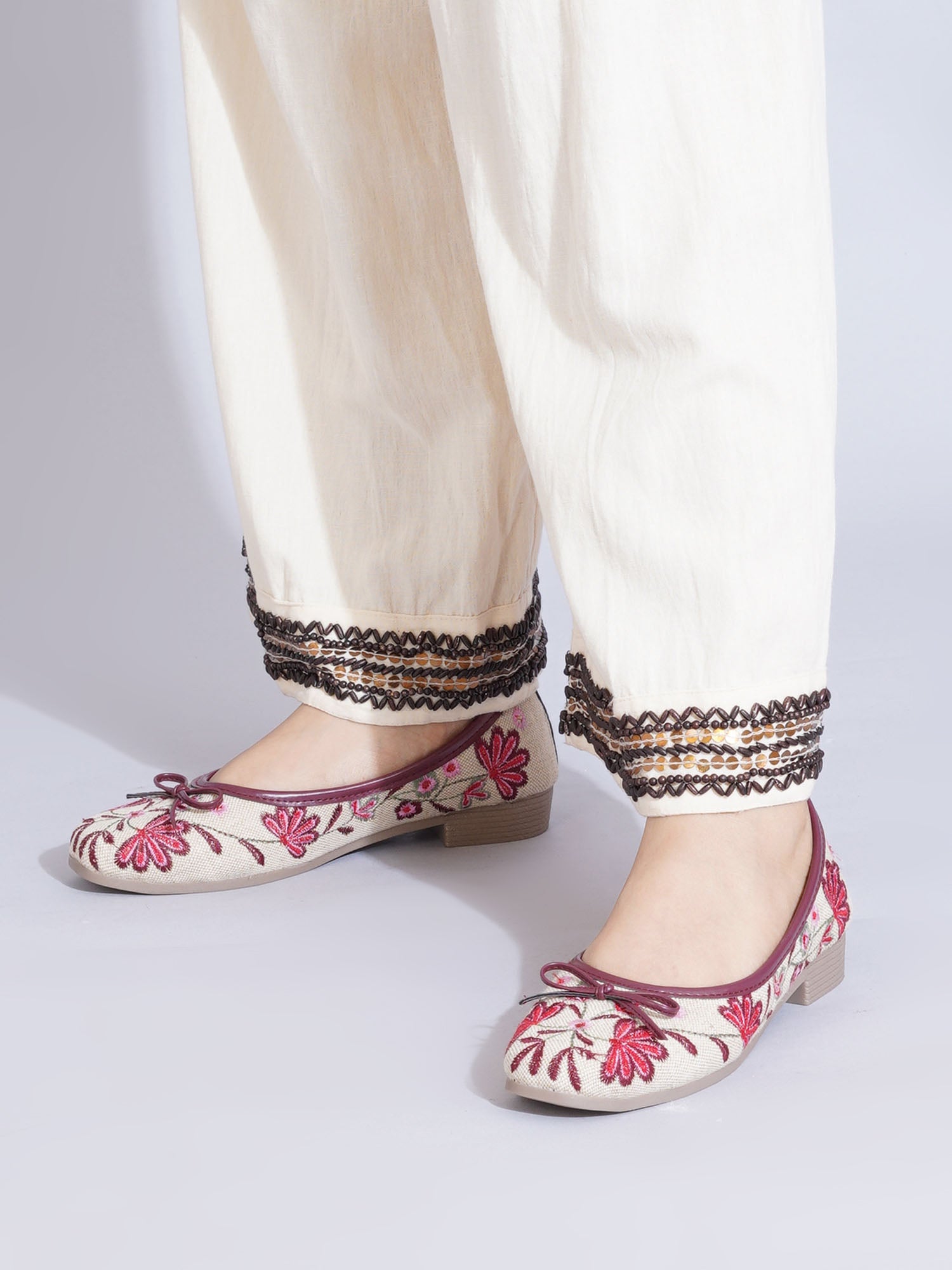 Aroma Floral Embroidered Ballet Flats