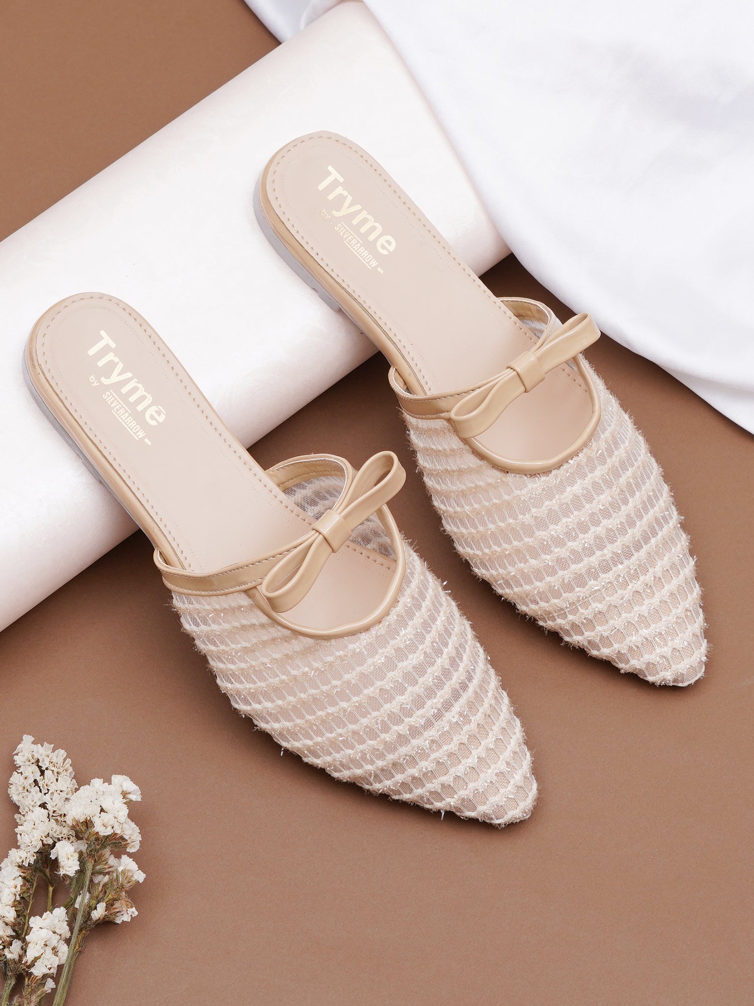 Casual Textured Pointed Toe Mule