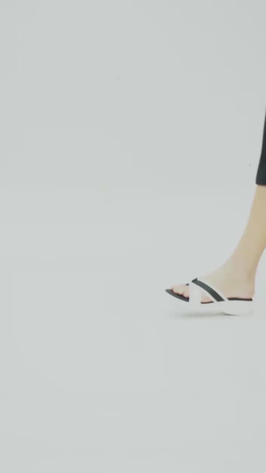 Comfort Toe-Ring Platform Sandals