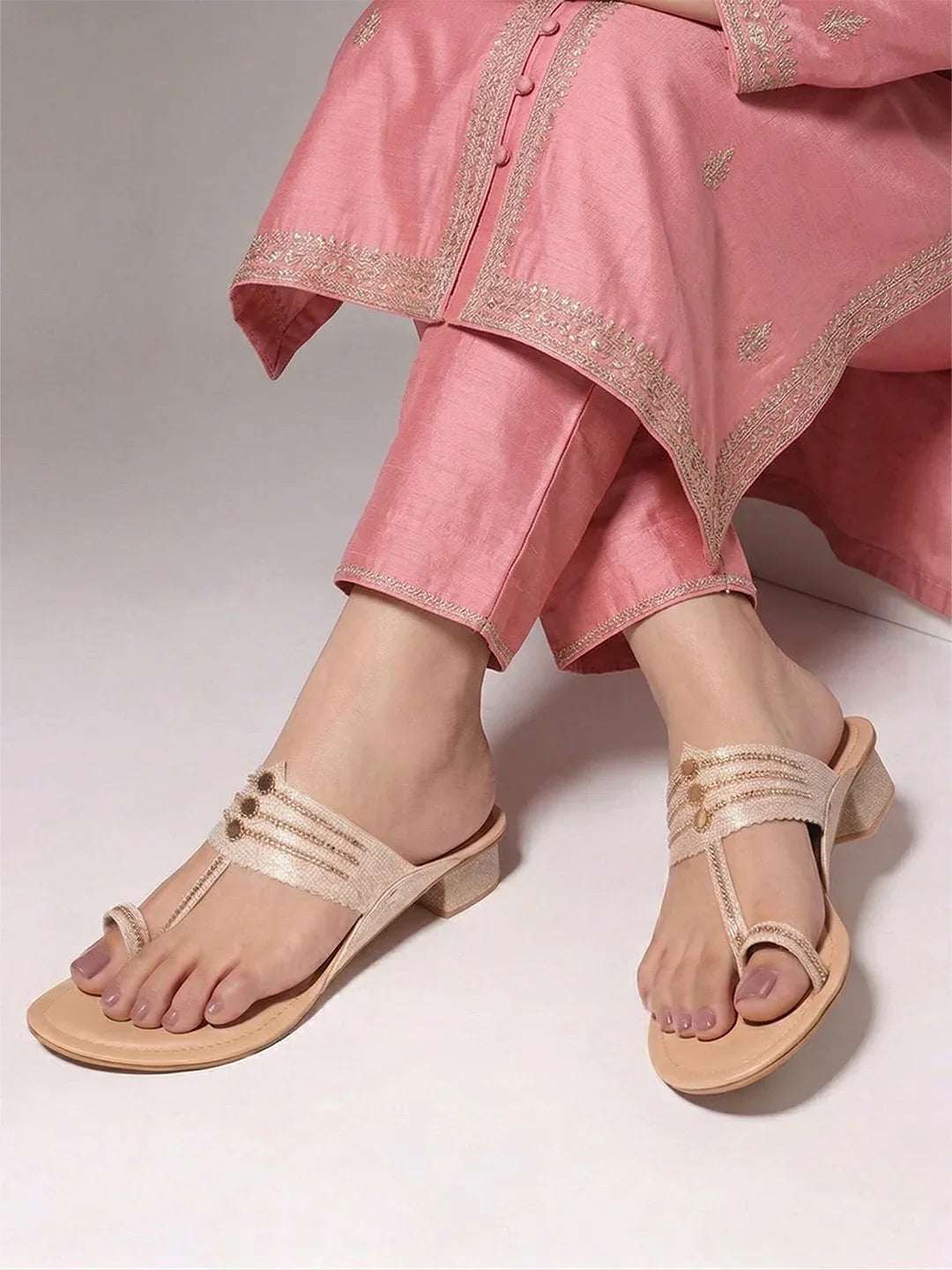Block Heel Sandals Stylish Toe Ring Ethnic Design