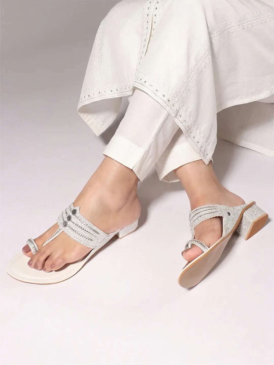 Block Heel Sandals Stylish Toe Ring Ethnic Design