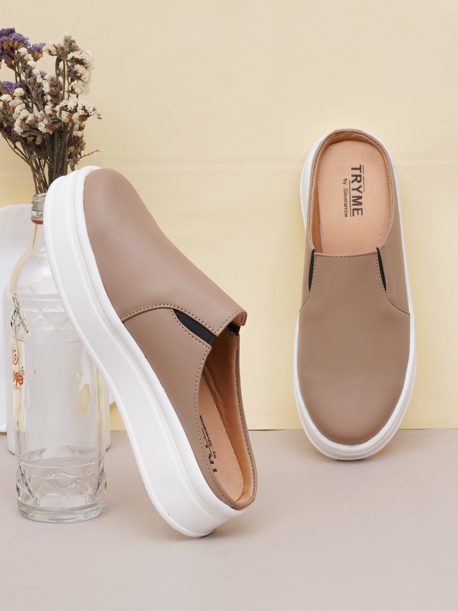 Easy Glow Slip-Ons Platform Slip-On Sneakers