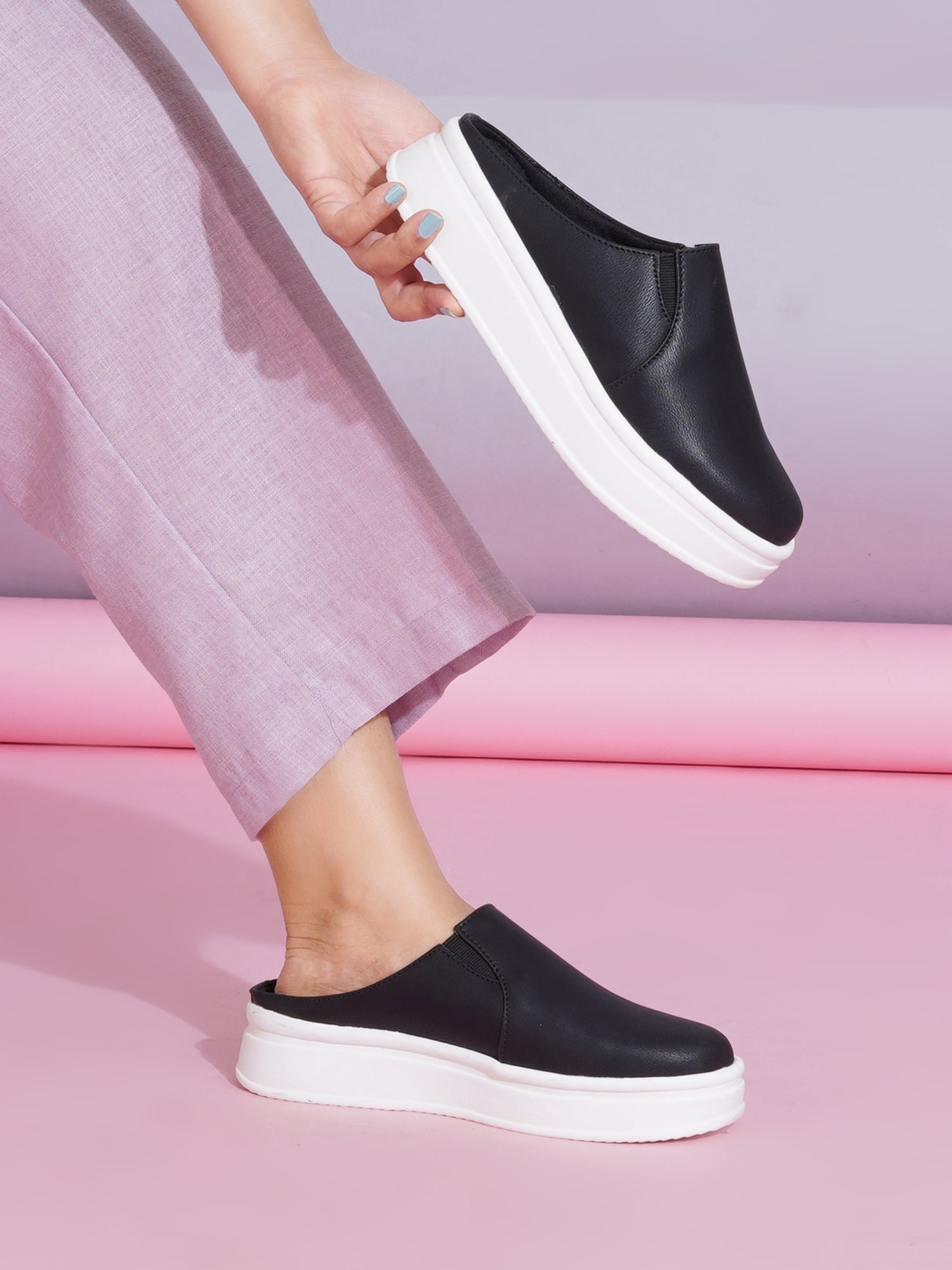 Easy Glow Slip-Ons Platform Slip-On Sneakers